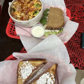903 Mills Market - Sandwiches Near Me - Orlando, Florida