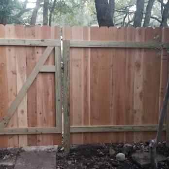 Francisco's Landscaping Services - a fence with a gate - Landscaping Near Me Francisco's Landscaping Services - a fence with a gate - Landscaping Near Me