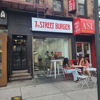 7th Street Burger Upper East Side - Front of shop - Burgers Near Me - New York, New York