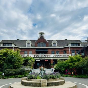 McMenamins - Edgefield - Edgefield - Hotels Near Me - Troutdale, Oregon