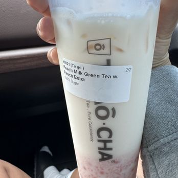 Tsaocaa - Peach Milk Green Tea w/Peach Boba - Bubble Tea Near Me - Overland Park, Kansas