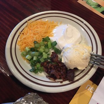 The Backyard Grill - American Near Me - Houston, Texas