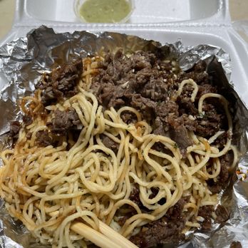 Loi's Kitchen - Mi bo bơ tỏi its not delicious. Dont order this one. Maybe im wrong irder for mi bo luc lac . Anw, this one taste not good so disapointed - Vietnamese Near Me - Garden Grove, California