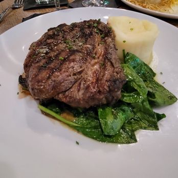 Whiskywoods Steakhouse - Steakhouses Near Me - Glen Rose, Texas
