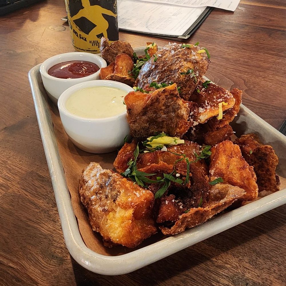 COAST Brewing Company - Tallow Fried Crispy Potatoes & Dark Tube beer - Breweries Near Me - North Charleston, South Carolina COAST Brewing Company - Tallow Fried Crispy Potatoes & Dark Tube beer - Breweries Near Me - North Charleston, South Carolina