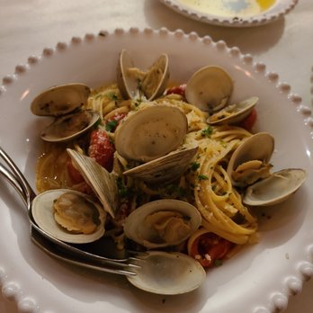 Cucciolo Osteria - linguine alla vongole - Italian Near Me - Durham, North Carolina Cucciolo Osteria - linguine alla vongole - Italian Near Me - Durham, North Carolina