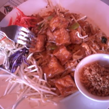 Thai House Restaurant - Tofu Pad Thai - Thai Near Me - Redlands, California