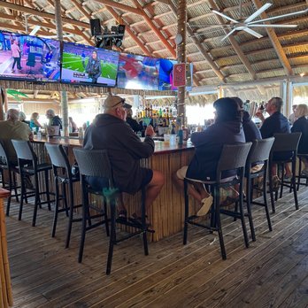 Pop's Sunset Grill - Tiki bar - Seafood Near Me - Nokomis, Florida
