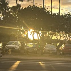 Ohana's Island Bistro & Music - Great place for sunset watching!