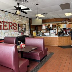 Unk's Burgers - Dining room & ordering counter