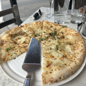 BenCotto - Boston - Bianco Pizza - Italian Near Me - Boston, Massachusetts
