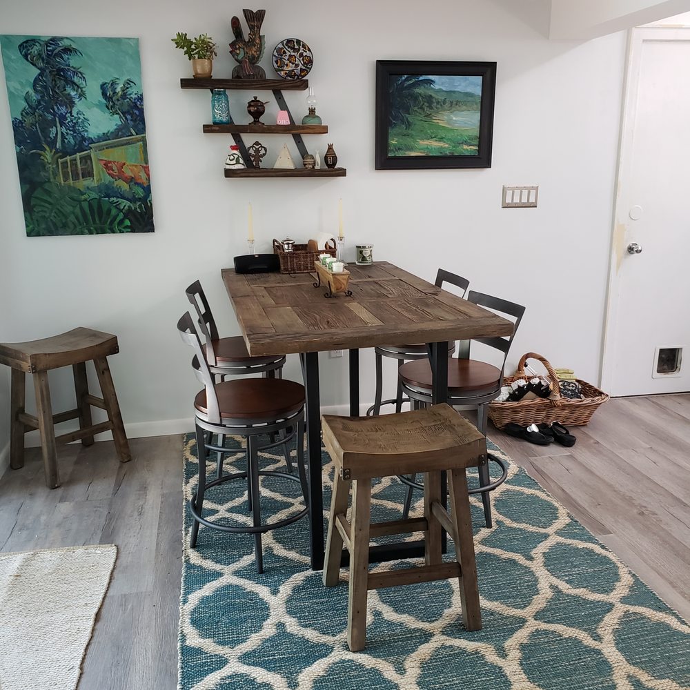 Decor Direct Wholesale Warehouse - Furniture Stores Near Me - Sarasota, Florida Decor Direct Wholesale Warehouse - Furniture Stores Near Me - Sarasota, Florida
