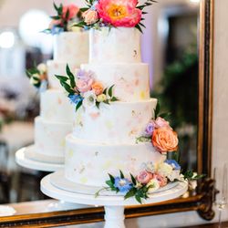 Classy Cakes by Lori