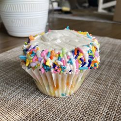 Flour Child Bakery - Vanilla funfetti cupcake