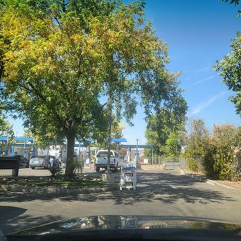 Oroville Car Wash - Vacuum areas - Car Wash Near Me - Oroville, California Oroville Car Wash - Vacuum areas - Car Wash Near Me - Oroville, California