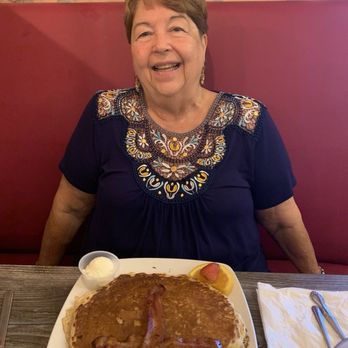 Berry Fresh Cafe - The best pancakes ever - Breakfast & Brunch Near Me - Palm Beach Gardens, Florida