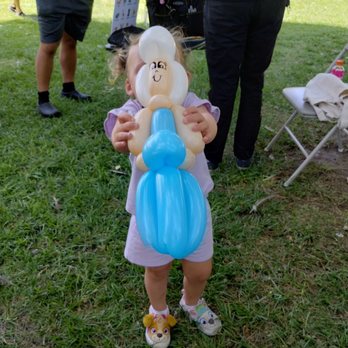 Balloon Twisting by Travis - Balloon Services Near Me - Orange, California