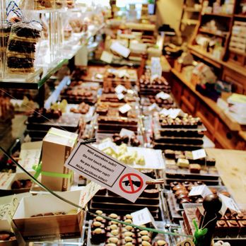 Chocolaterie De Burg - Tons of delicious choices! - Chocolatiers & Shops Near Me - Bruges, VWV