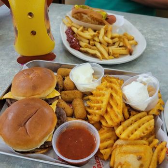 Friendly's - Ice Cream & Frozen Yogurt Near Me - Auburn, Massachusetts