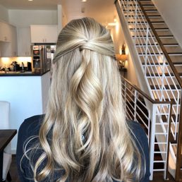 Blended/natural blonde highlights & lowlights by Bridgette Brewer Blended/natural blonde highlights & lowlights by Bridgette Brewer