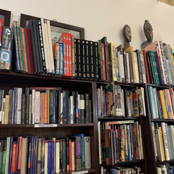 Daedalus Books - Bookstores Near Me - Portland, Oregon
