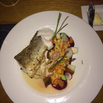 De Luwte - Hake - Mediterranean Near Me - Amsterdam, New Hampshire