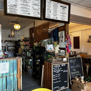 Aa Roots Maui - Menu and inside (instagram: jax.vegan.eats) - Vegan Near Me - Lahaina, Hawaii Aa Roots Maui - Menu and inside (instagram: jax.vegan.eats) - Vegan Near Me - Lahaina, Hawaii