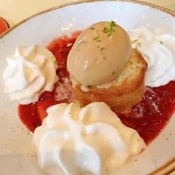 Oyamel - Pastel de tres leches con fresca - Mexican Near Me - Washington, DC, District of Columbia