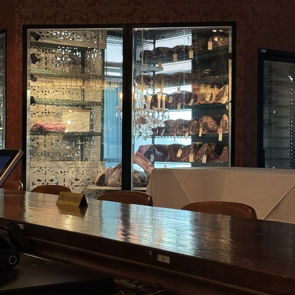 Doris Metropolitan - Steakhouses Near Me - Houston, Texas Doris Metropolitan - Steakhouses Near Me - Houston, Texas