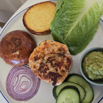 Farmer’s Milk - salmon burger - Cafes Near Me - Schaumburg, Illinois