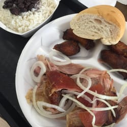 La Sorpresa Latina Cuban Cafe - Roast pork with rice n beans