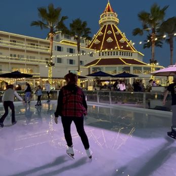 Skating by the Sea - Ice skating rink Hotel Del - Skate Parks Near Me - Coronado, California Skating by the Sea - Ice skating rink Hotel Del - Skate Parks Near Me - Coronado, California