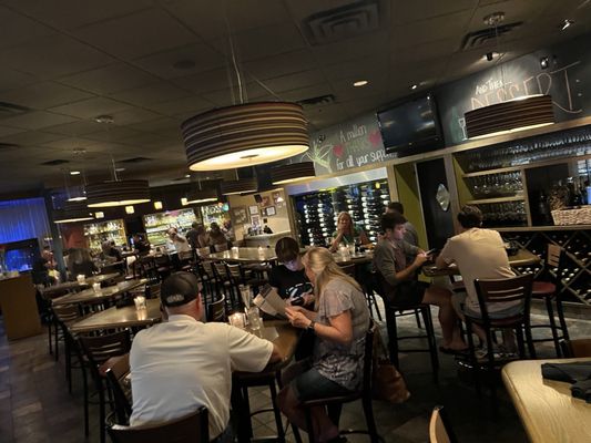 Pesto's Italian Kitchen & Wine Bar by null