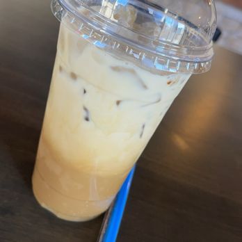 Equal Minded Cafe - Iced Latte (Vanilla) - Coffee & Tea Near Me - Kansas City, Missouri