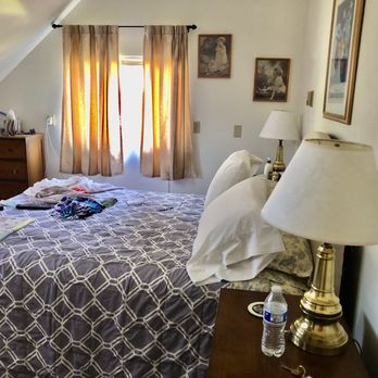 At the White House - Hotels Near Me - Skagway, Alaska At the White House - Hotels Near Me - Skagway, Alaska