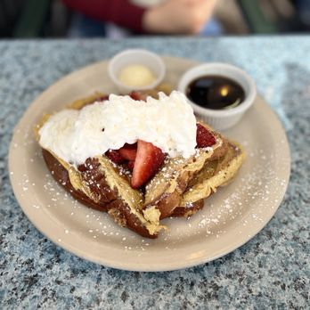 Bill's Café - Nutella French Toast** - Breakfast & Brunch Near Me - Pleasanton, California