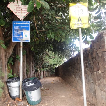 Spitting Caves - This is where you go down. - Parks Near Me - Honolulu, Hawaii Spitting Caves - This is where you go down. - Parks Near Me - Honolulu, Hawaii