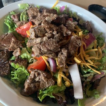 B&B Tavern - Carne Asada Salad - New American Near Me - Canton, Georgia