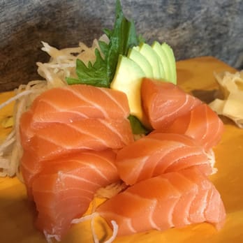 J Sushi - The sashimi I had today wasn't very fresh (As seen in the pic the salmon is pale pink in color, fresh sashimi is bright colored) - Sushi Bars Near Me - Denton, Texas J Sushi - The sashimi I had today wasn't very fresh (As seen in the pic the salmon is pale pink in color, fresh sashimi is bright colored) - Sushi Bars Near Me - Denton, Texas