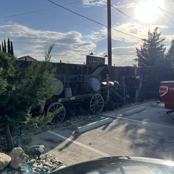 Savannah's Old Town Saloon - Bars Near Me - Tehachapi, California