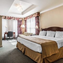 Quality Inn & Suites Garden of the Gulf