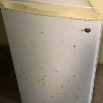 Rodeway Inn - Nasty, dirty, rusty fridge - Hotels Near Me - Galveston, Texas Rodeway Inn - Nasty, dirty, rusty fridge - Hotels Near Me - Galveston, Texas