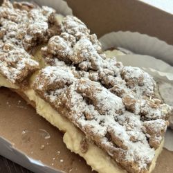 Colonial Bakery