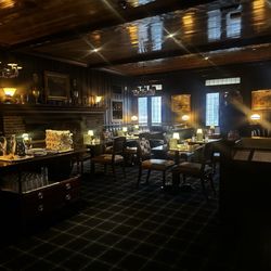 The Graduate Homestead Room - Interior dining room