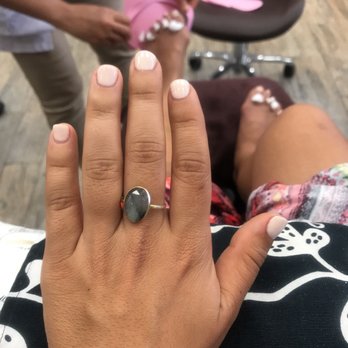 Nail Studio Coronado - Quick! Great service! And great quality! - Nail Salons Near Me - Coronado, California