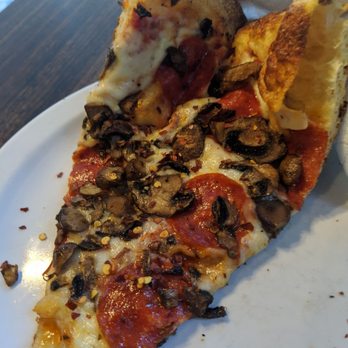 Gochees Pizza - Pizza Near Me - San Francisco, California