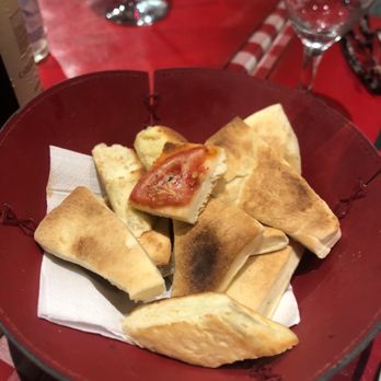 Broccolino - Bread basket - Italian Near Me - Buenos Aires, C