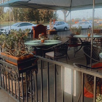 Patogh Restaurant - Patio - Middle Eastern Near Me - Turlock, California
