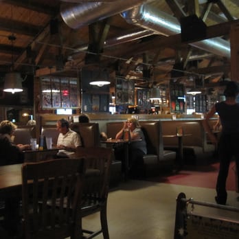 Bucks Naked BBQ - Interior - Barbeque Near Me - Freeport, Maine