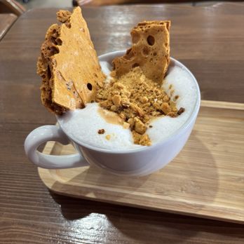 Corner Table - HONEYCOMB TOFFEE LATTE - Breakfast & Brunch Near Me - Redwood City, California